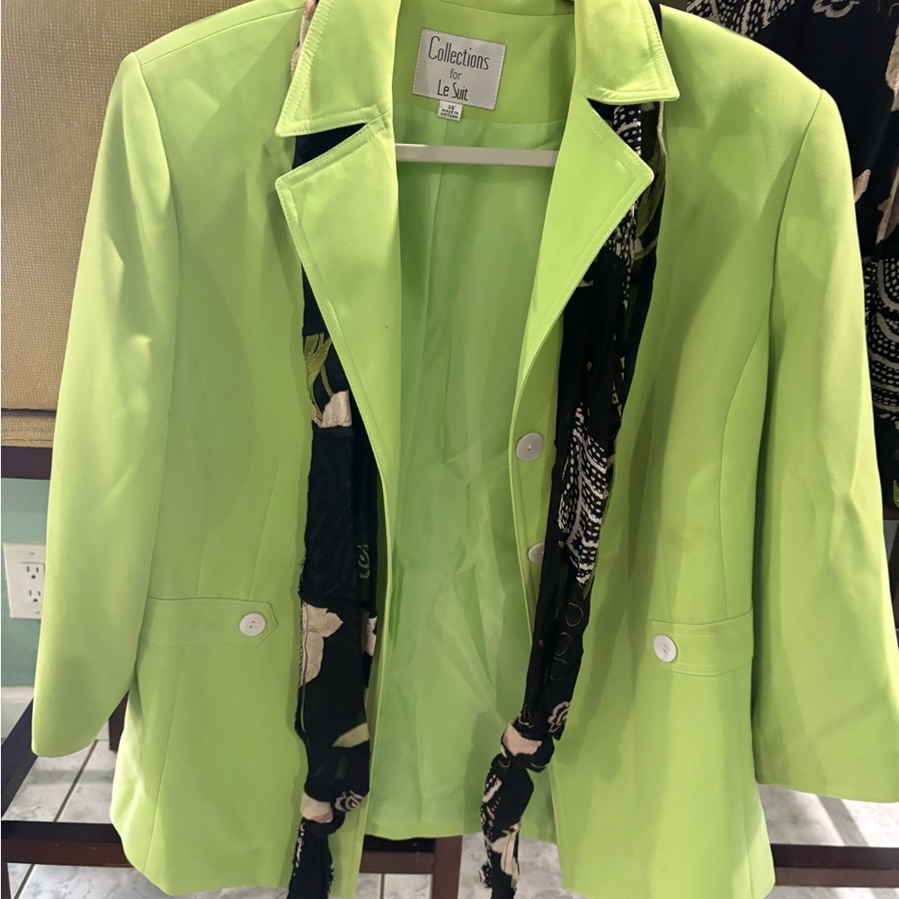 Le Suit Women's Bright Green Blazer